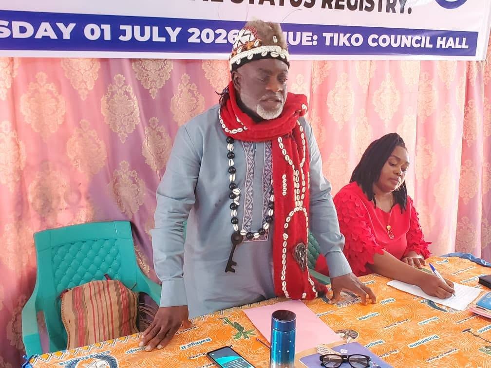 Tiko Mayor addressing his collaborators